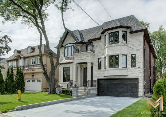 372 Princess Ave North York Photo 01